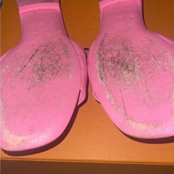 LV slides - Picture 2 of 2